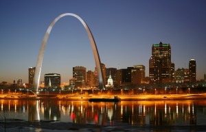 St_Louis_night_expblend